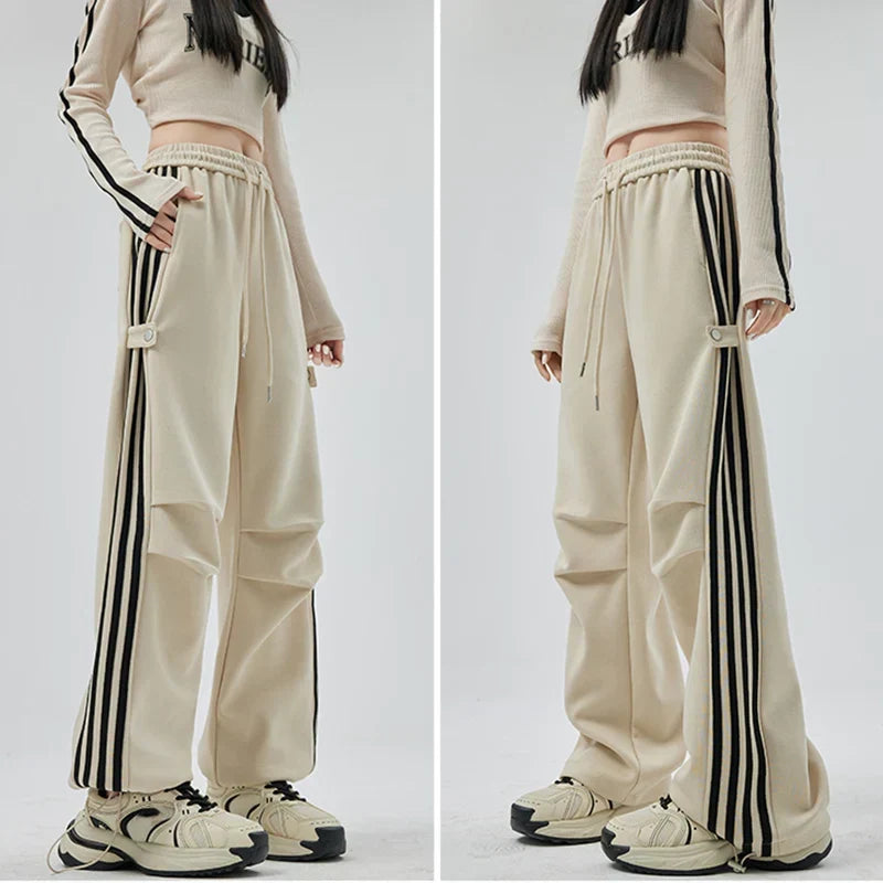 SARAH WOODS SWEATPANTS