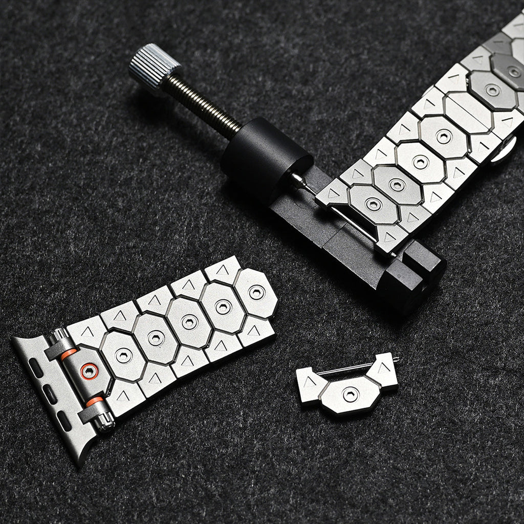 CLAIRS TITANIUM APPLE WATCH BAND