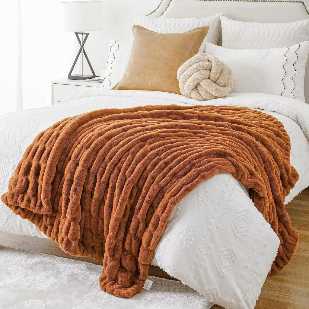 Heritage Plush Quilted Blanket