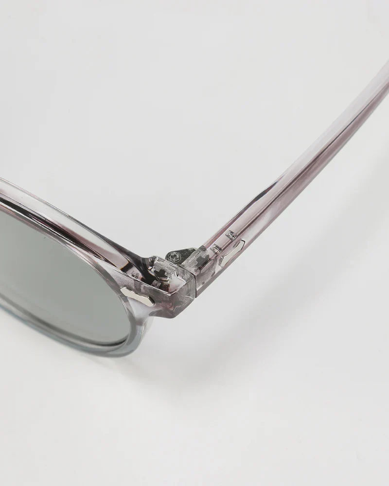 LOCARNO Old Money Sunglasses
